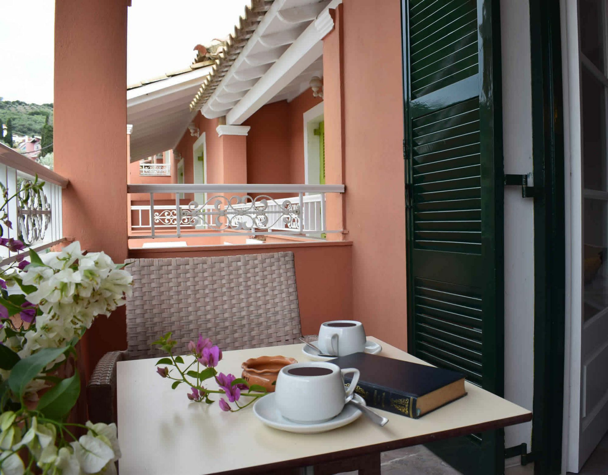 Kalimera Studios And Apartments Moraḯtika Exterior foto